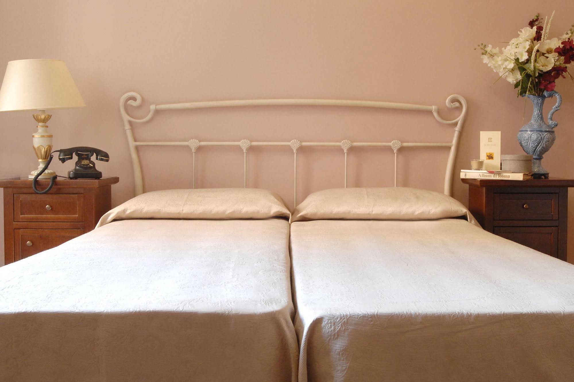 Hotel Elyse' Róma Kültér fotó